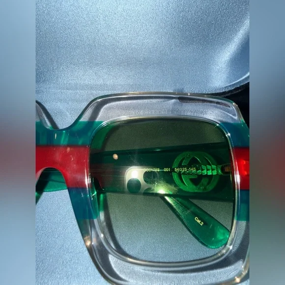 Gucci Emerald Green Sunglasses - Picture 8 of 11